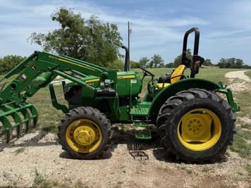 Main image John Deere 5075E
